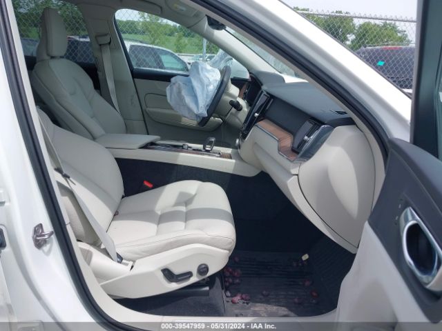 YV4L12RK2N1920804 Volvo Xc60 B5 Momentum