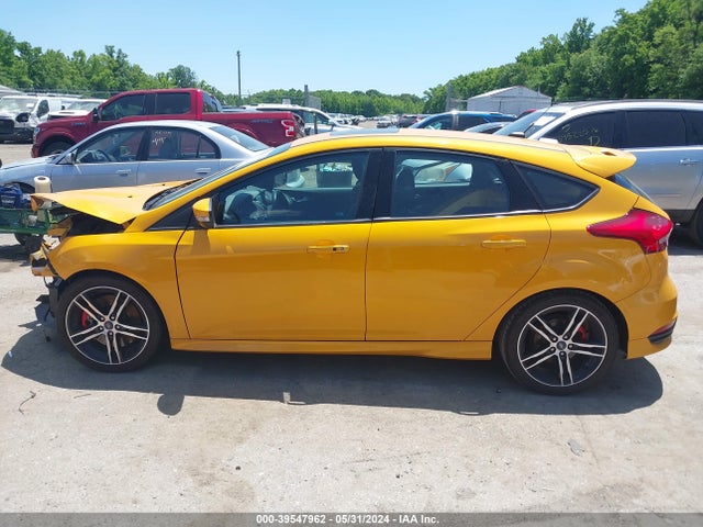 Ford FOCUS ST 2016 1FADP3L93GL357230 Image 15