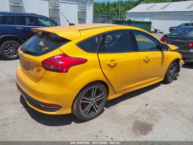 Ford FOCUS ST 2016 1FADP3L93GL357230 Image 4