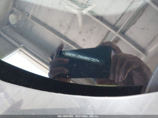 3MW5R1J09MHB67207 BMW 330I