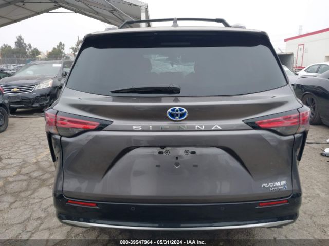 5TDERKEC9RS200850 Toyota Sienna Platinum