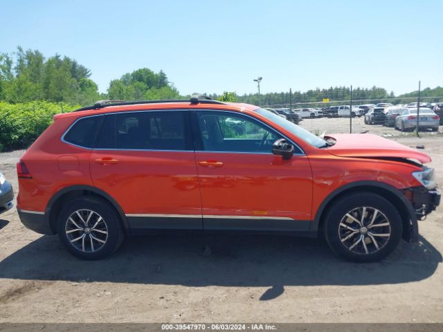 3VV2B7AX6JM197473 Volkswagen Tiguan 2.0t Se/2.0t Sel