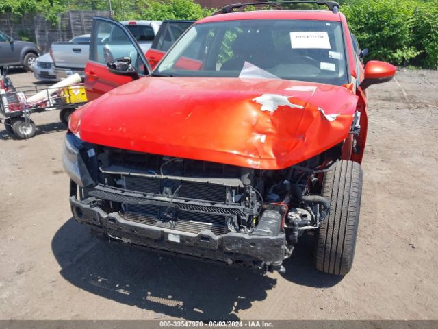 3VV2B7AX6JM197473 Volkswagen Tiguan 2.0t Se/2.0t Sel