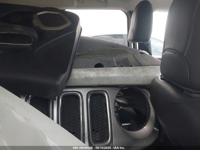 Jeep Renegade Limited 2016 ZACCJADT7GPC89032 Image 8
