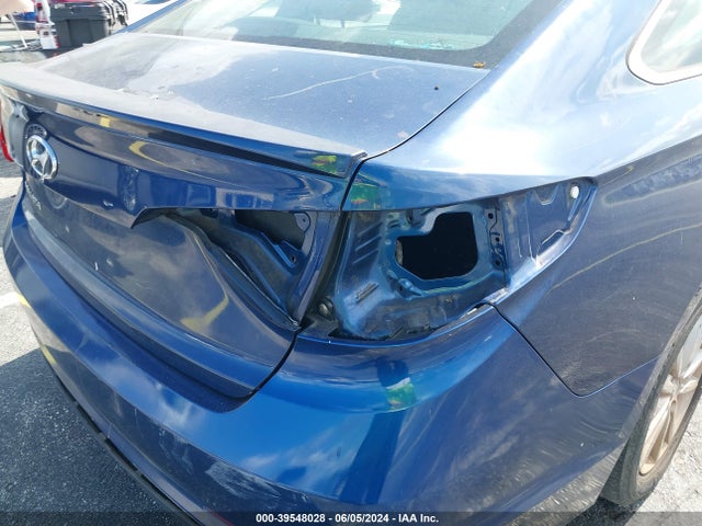 Hyundai SONATA SE 2016 5NPE24AF0GH370338 Image 14