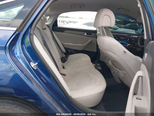 Hyundai SONATA SE 2016 5NPE24AF0GH370338 Image 8