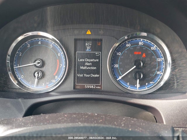 Toyota COROLLA SE 2018 5YFBURHE3JP763980 Image 7