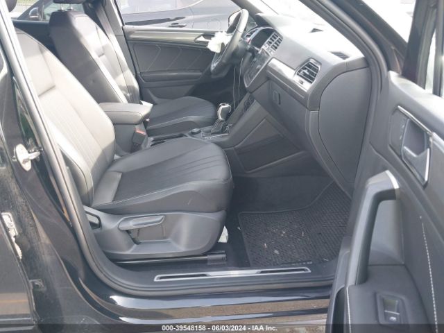 3VV8B7AX1PM137006 Volkswagen Tiguan 2.0t Se R-line Black
