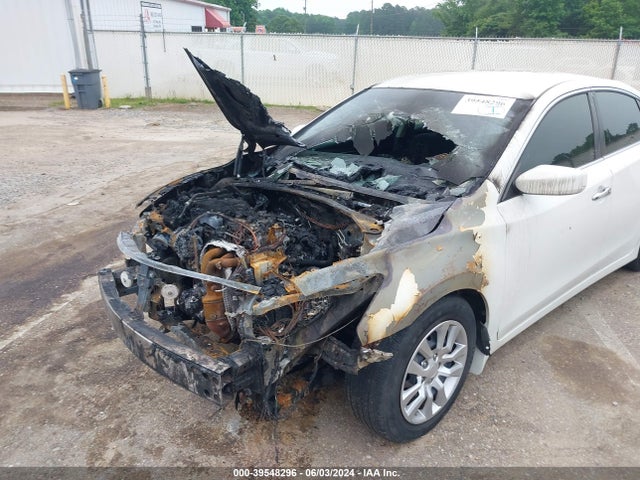 Nissan Altima 2.5 S 2015 1N4AL3AP0FN328691 Image 14