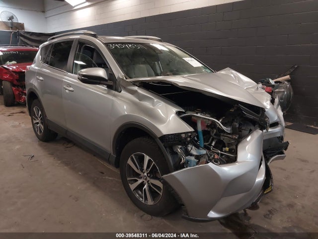 Toyota Rav4 Xle 2017 2T3RFREV2HW684491 главное изображение