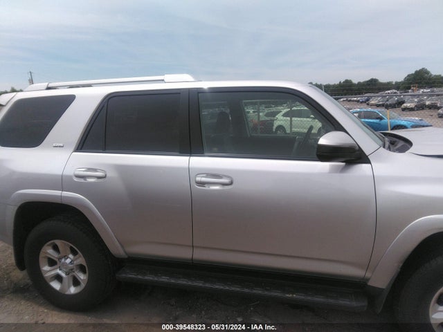 Toyota 4RUNNER SR5 2015 JTEBU5JR6F5204753 Image 13