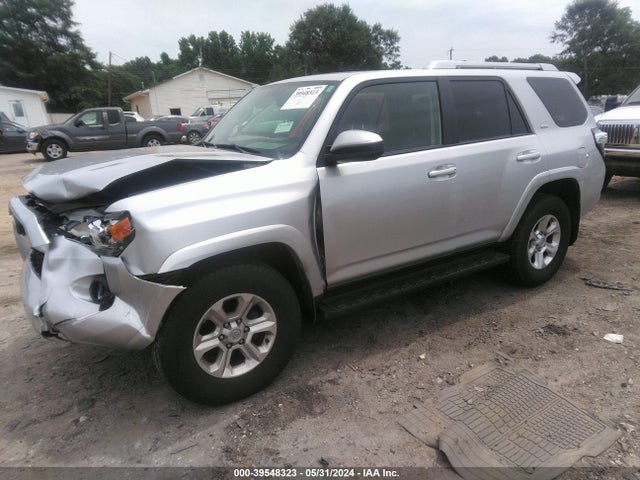 Toyota 4RUNNER SR5 2015 JTEBU5JR6F5204753 Image 2