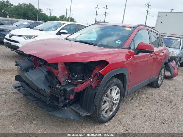 Toyota Corolla Cross Le 2022 7MUCAAAG3NV013461 Image 2