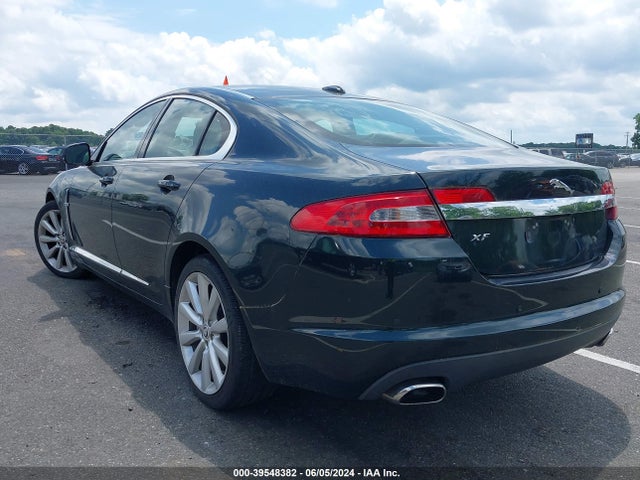2010 JAGUAR XF SAJWA0GB2ALR65300 Photo 2