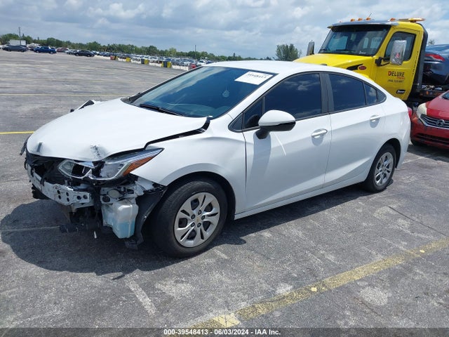 Chevrolet CRUZE LS 2019 1G1BC5SM4K7130394 Image 2