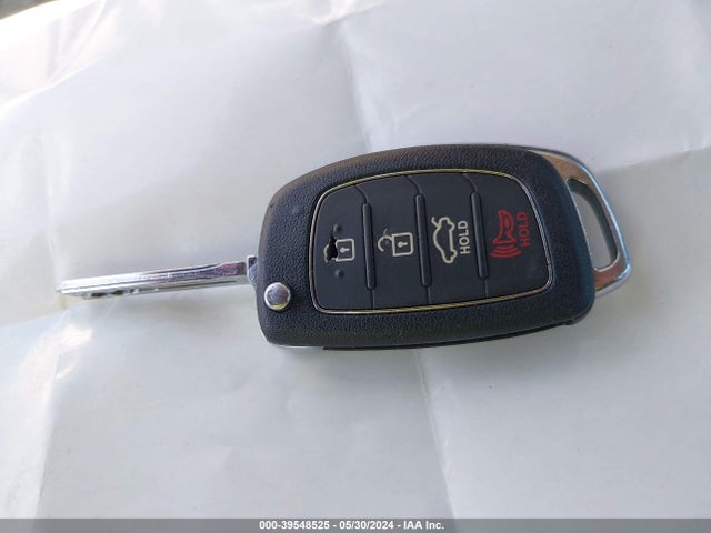 Hyundai SONATA SE 2017 5NPE24AF5HH547838 Image 11