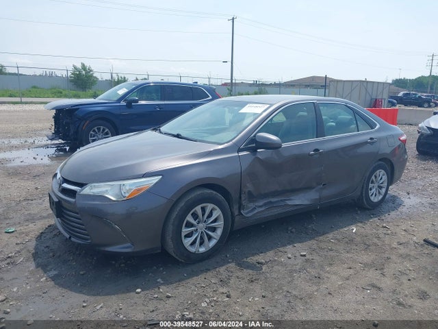 Toyota CAMRY LE 2015 4T4BF1FK5FR466967 Image 2