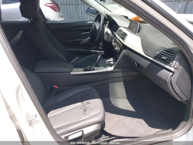 WBA8E1G5XJNU93151 BMW 320i