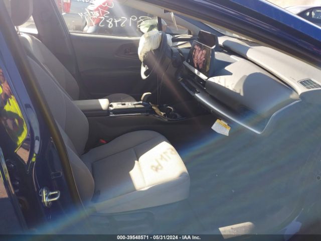 JTDADABUXR3008827 Toyota Prius Le Awd-e
