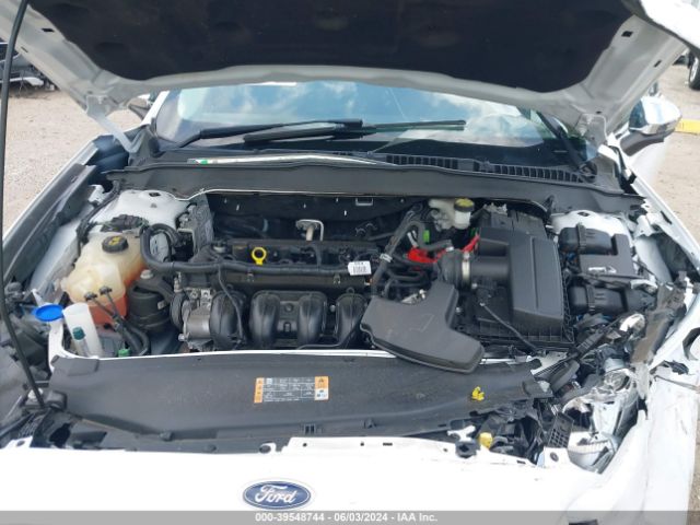 3FA6P0H71HR359043 Ford FUSION SE