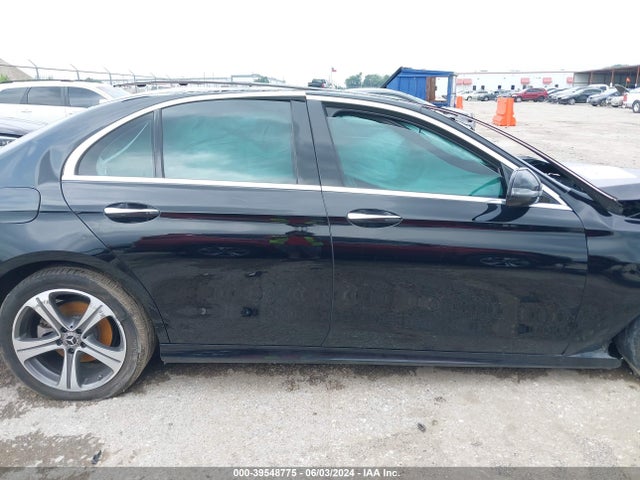 Mercedes-Benz E 300 2018 WDDZF4JB1JA294331 Image 14