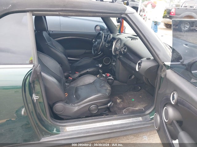 2011 MINI COOPER S WMWZP3C58BTX83675 Photo 4