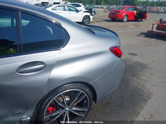 3MW69FF03R8E11810 BMW 3 Series 330i
