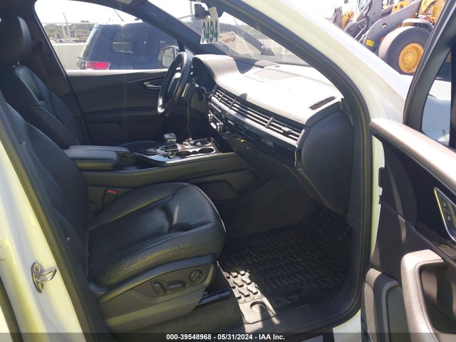 Audi Q7 3.0t Premium 2017 WA1VAAF73HD023896 Image 5
