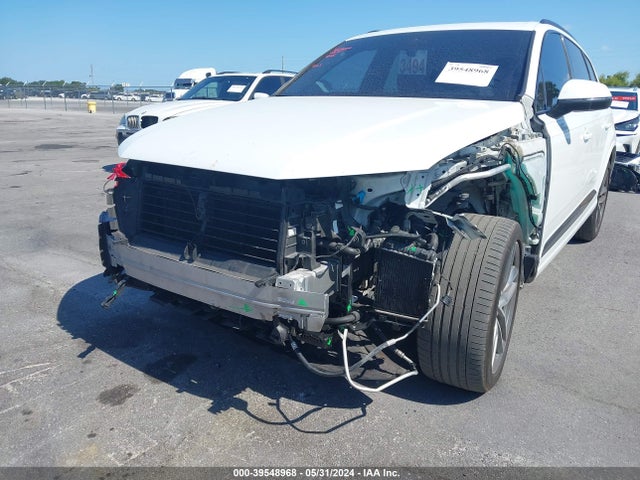 Audi Q7 3.0t Premium 2017 WA1VAAF73HD023896 Image 6