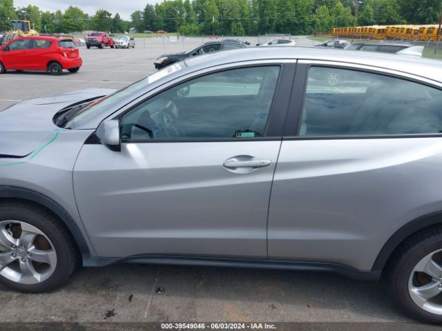 3CZRU6H36MM739352 Honda Hr-v Awd Lx