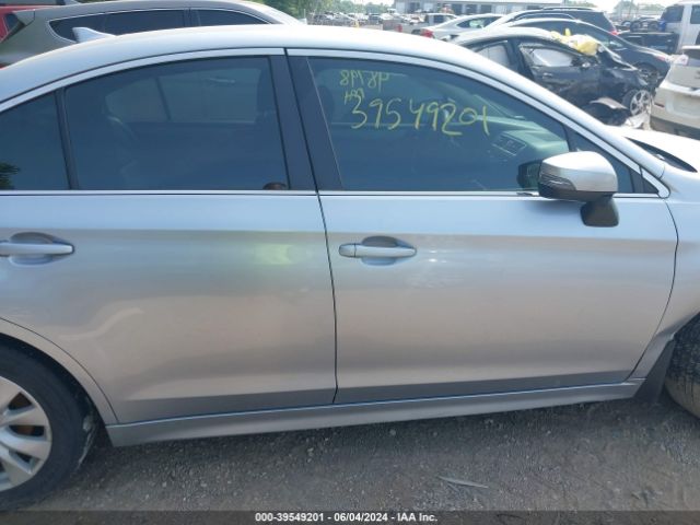 4S3BNAF61H3054770 Subaru Legacy 2.5i Premium