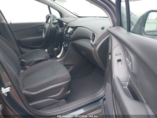 Chevrolet TRAX LS 2019 3GNCJKSB7KL252748 Image 5