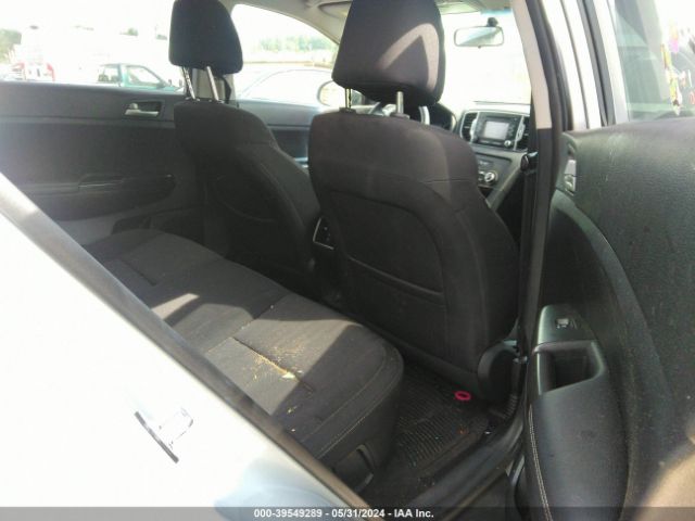 KNDPMCAC3H7269027 KIA Sportage Lx