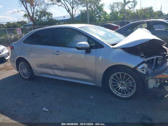 Toyota Corolla Hybrid Le 2021 JTDEAMDE9MJ034700 Image 13