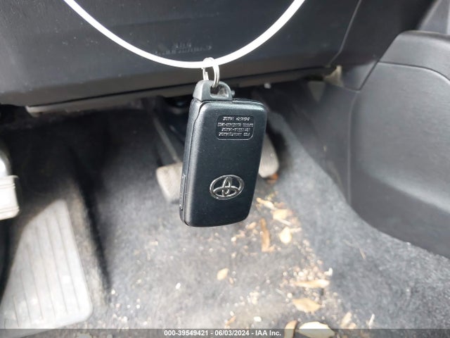 Toyota Prius V Four 2016 JTDZN3EU5GJ041766 Image 11