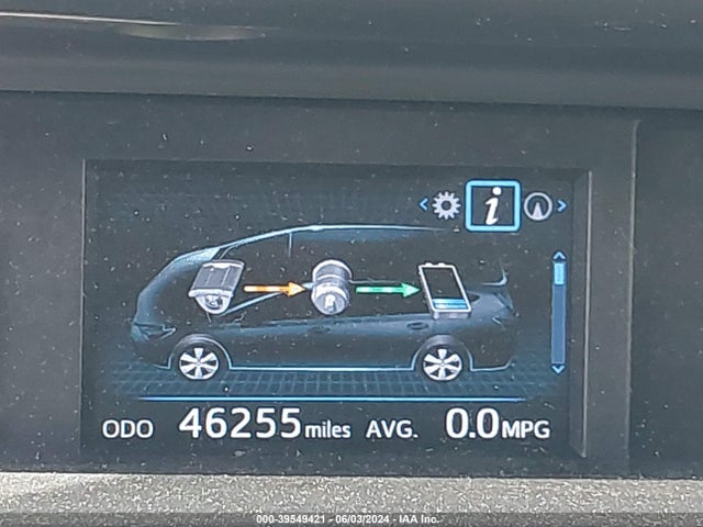 Toyota Prius V Four 2016 JTDZN3EU5GJ041766 Image 16