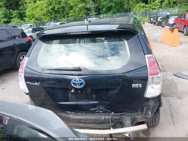 Toyota Prius V Four 2016 JTDZN3EU5GJ041766 Image 17