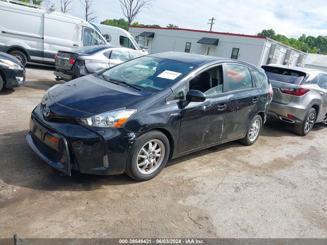 Toyota Prius V Four 2016 JTDZN3EU5GJ041766 Image 2