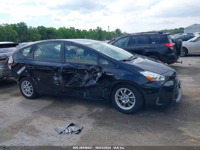 Toyota Prius V Four 2016 JTDZN3EU5GJ041766 Image 6