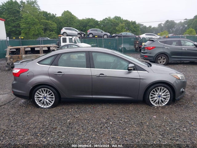 Ford Focus Titanium 2014 1FADP3J23EL299073 Image 13