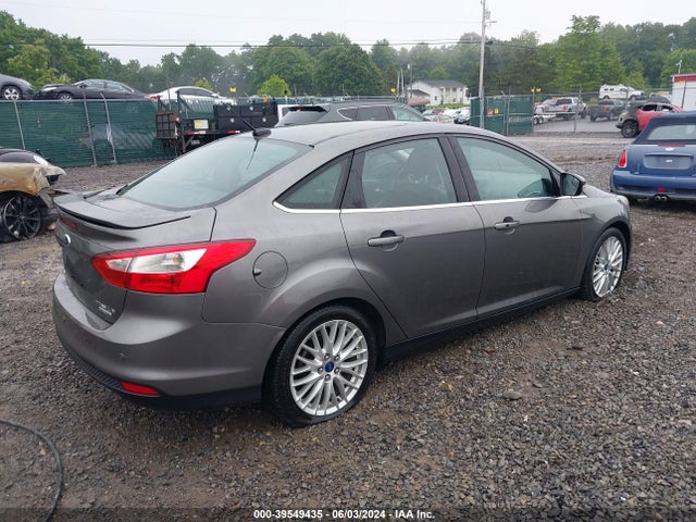 Ford Focus Titanium 2014 1FADP3J23EL299073 Image 4