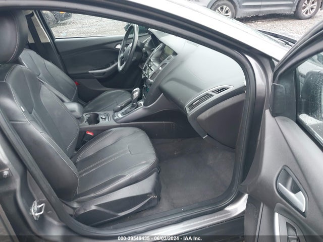 Ford Focus Titanium 2014 1FADP3J23EL299073 Image 5