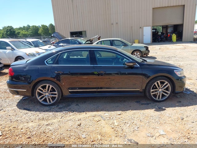 1VWAT7A34GC056364 Volkswagen Passat 1.8t R-line