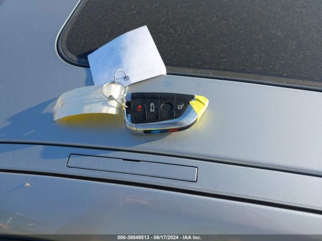 WBA8B9G30HNU53077 BMW 330I