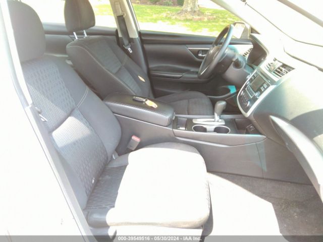 1N4AL3AP1HN304628 Nissan Altima 2.5/s/sv/sl/sr