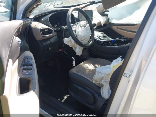 5NMS14AJ1NH376606 Hyundai Santa Fe Se