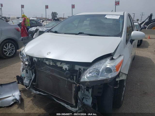 Toyota Prius Three 2015 JTDKN3DU6F0437616 Image 6