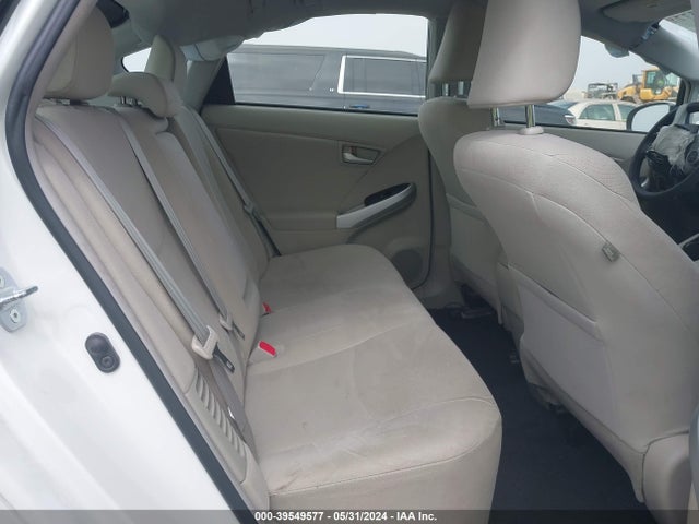 Toyota Prius Three 2015 JTDKN3DU6F0437616 Image 8