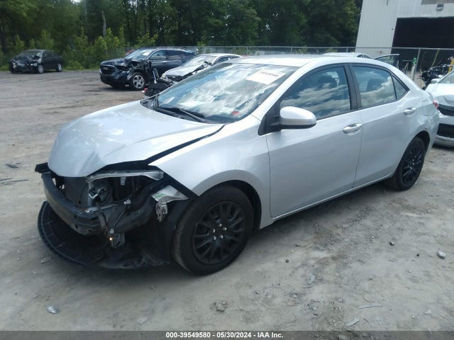 Toyota COROLLA LE 2015 2T1BURHEXFC271051 Image 2