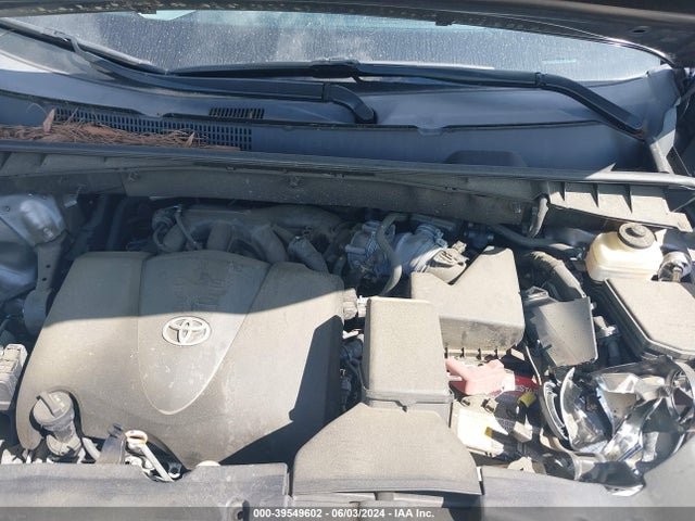 Toyota Highlander Xle 2018 5TDKZRFH7JS545756 Image 10